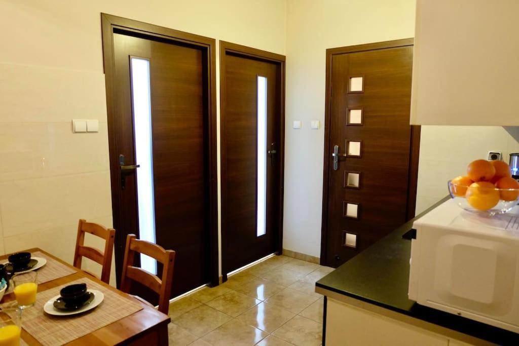 קרקוב Dominican Square By Hashtag Apartments מראה חיצוני תמונה